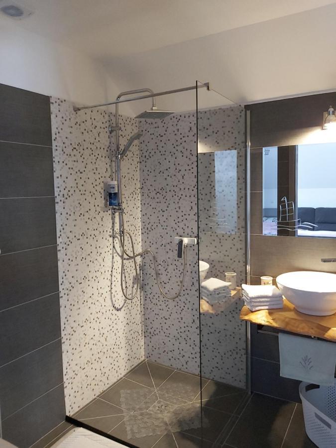Studio Apartman Grizzly สลูน ภายนอก รูปภาพ