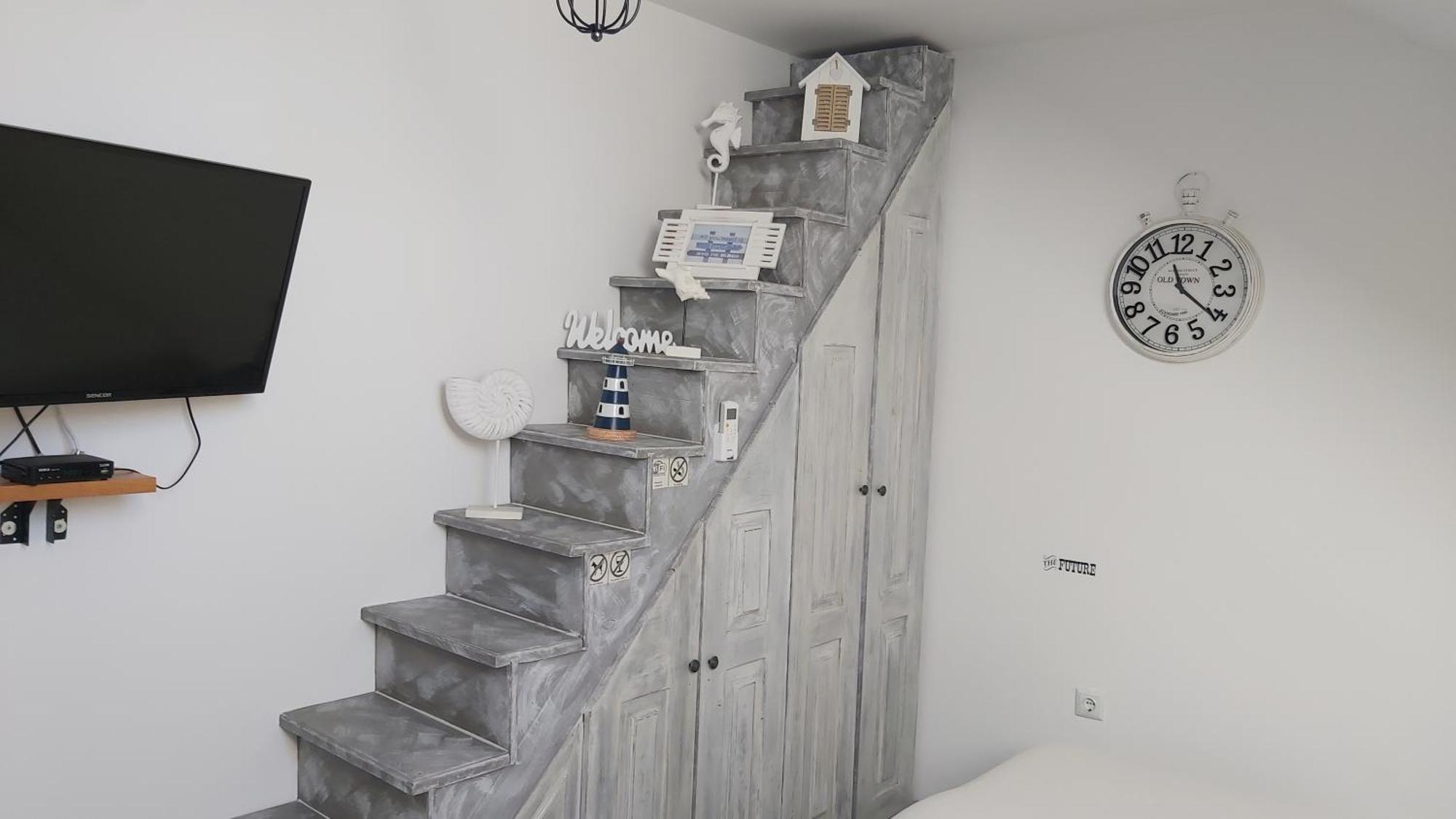 Studio Apartman Grizzly สลูน ภายนอก รูปภาพ